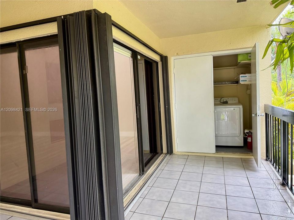 В аренду: $2,800 (3 спален, 2 ванн, 1102 Квадратных фут)