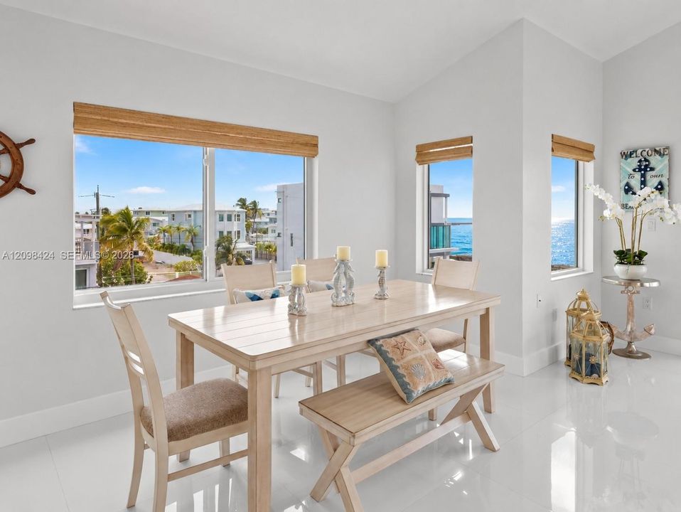 En Venta: $2,000,000 (3 camas, 3 baños, 1206 Pies cuadrados)