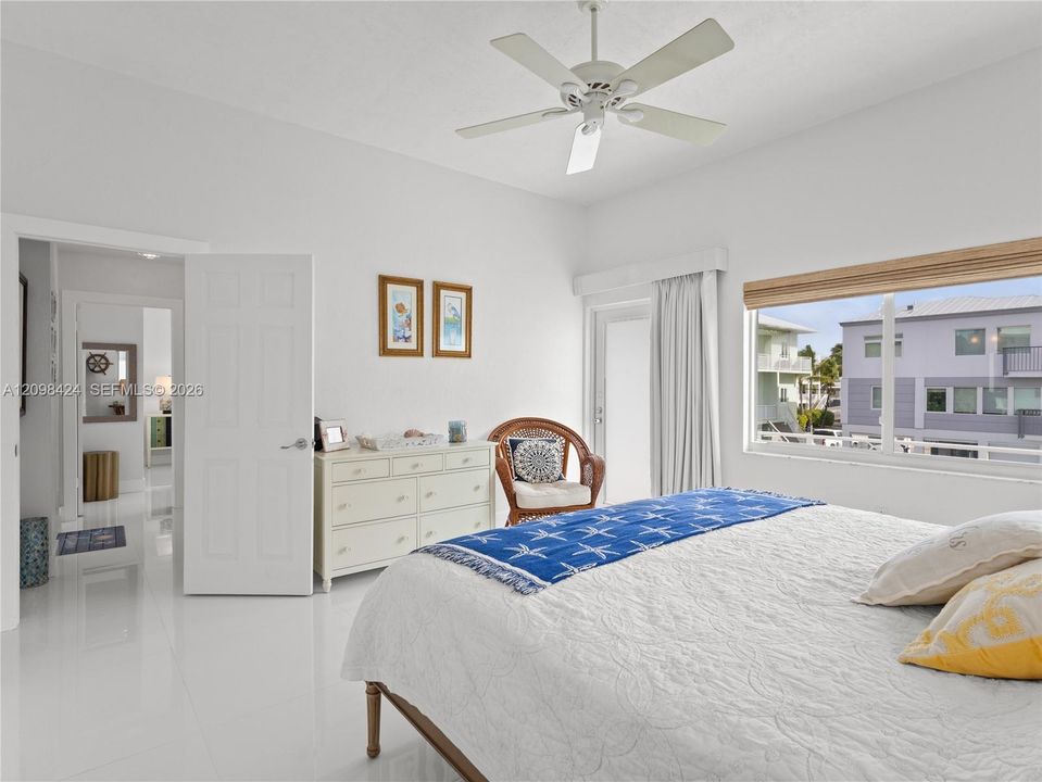 En Venta: $2,000,000 (3 camas, 3 baños, 1206 Pies cuadrados)