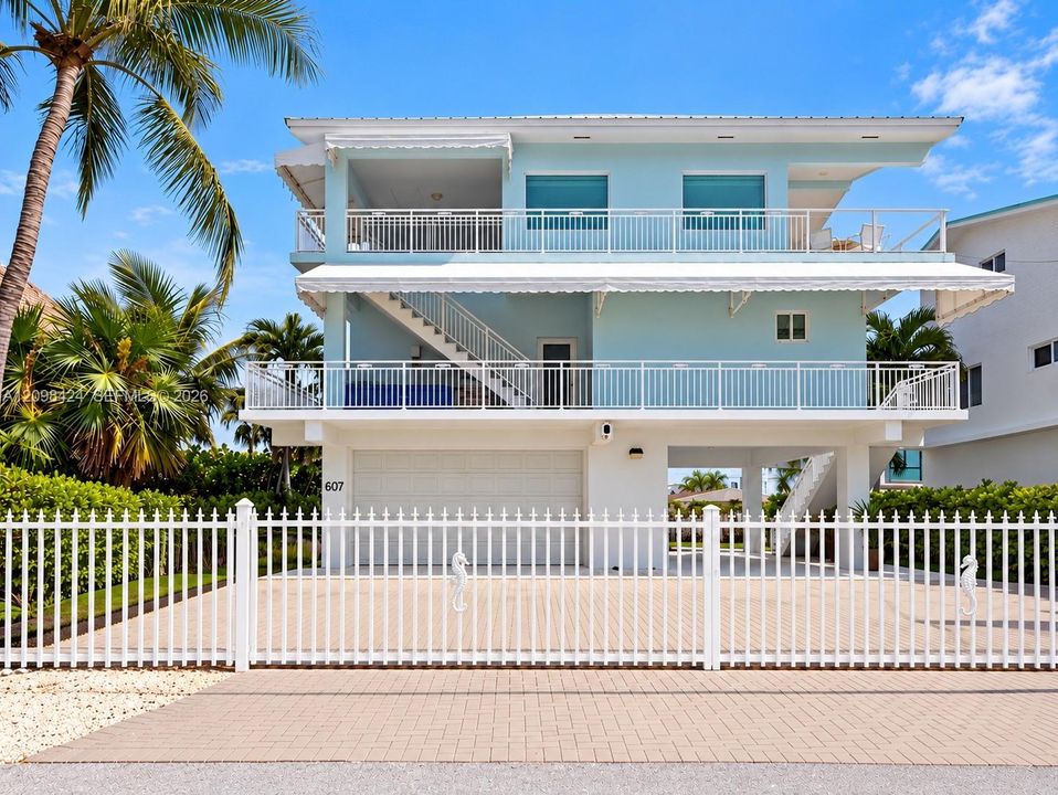 En Venta: $2,000,000 (3 camas, 3 baños, 1206 Pies cuadrados)