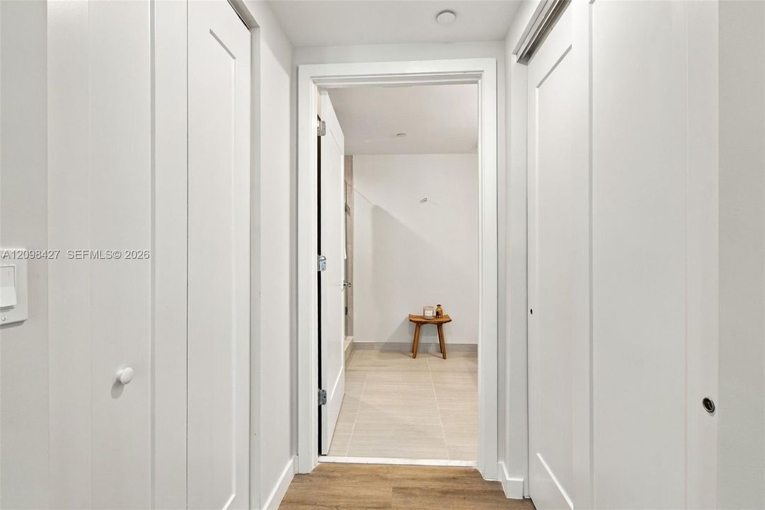 For Rent: $3,200 (1 beds, 1 baths, 684 Square Feet)