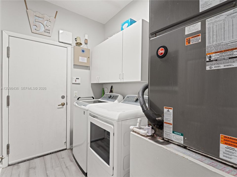 For Sale: $1,269,000 (4 beds, 3 baths, 2399 Square Feet)
