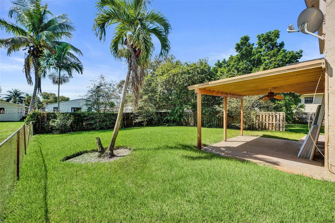 For Sale: $575,000 (4 beds, 2 baths, 2934 Square Feet)