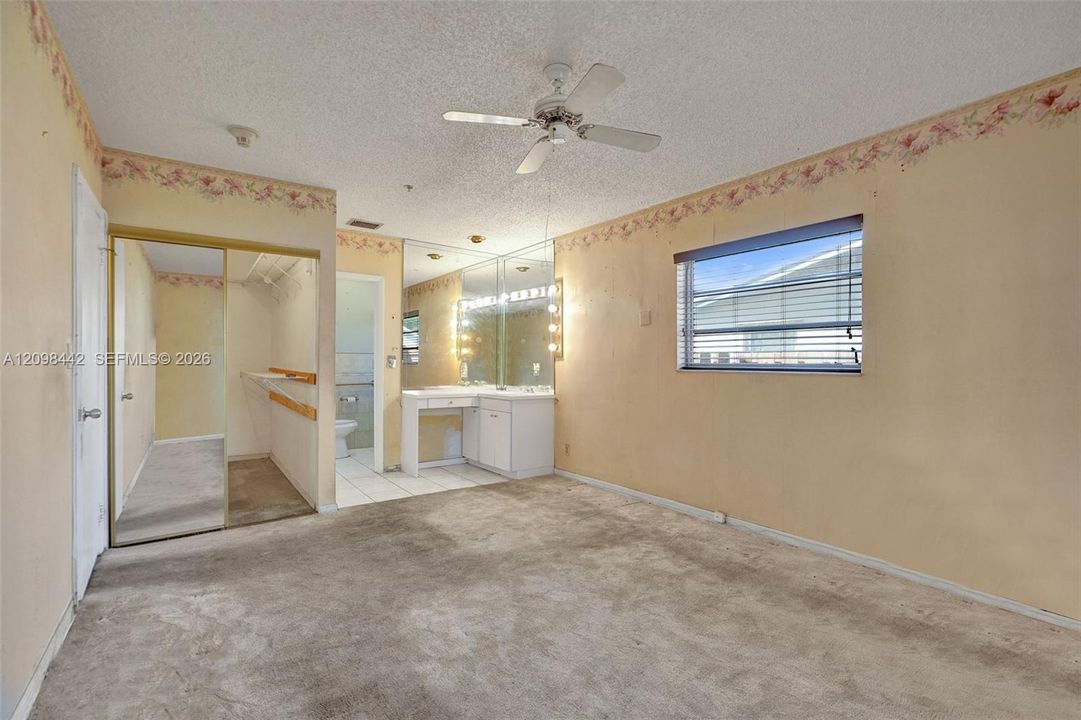 For Sale: $575,000 (4 beds, 2 baths, 2934 Square Feet)
