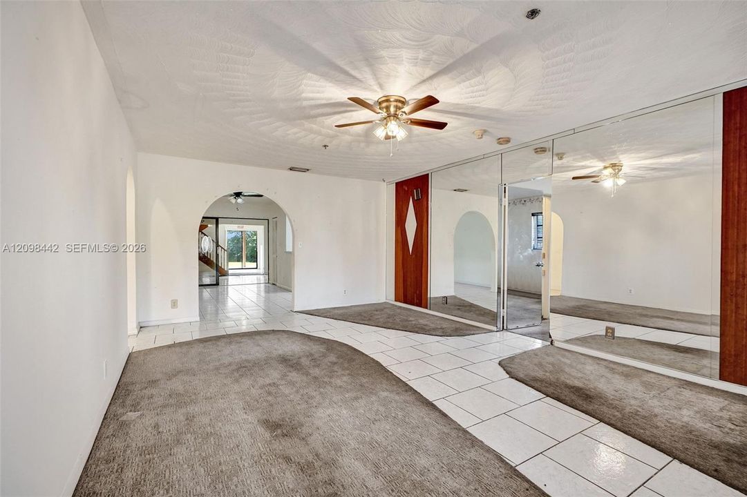 For Sale: $575,000 (4 beds, 2 baths, 2934 Square Feet)