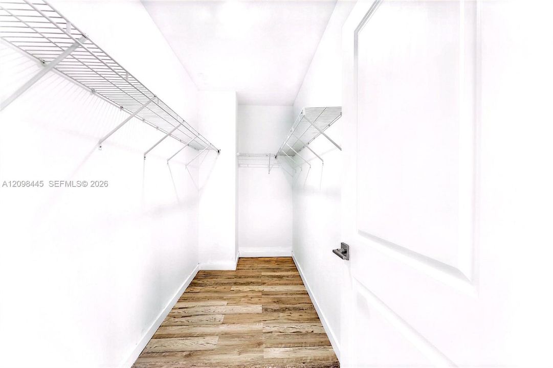 En Renta: $3,600 (4 camas, 3 baños, 1757 Pies cuadrados)