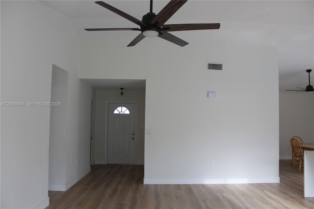 For Rent: $4,200 (3 beds, 2 baths, 1413 Square Feet)