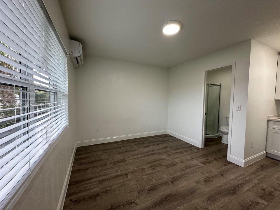 En Renta: $1,395 (0 camas, 1 baños, 0 Pies cuadrados)