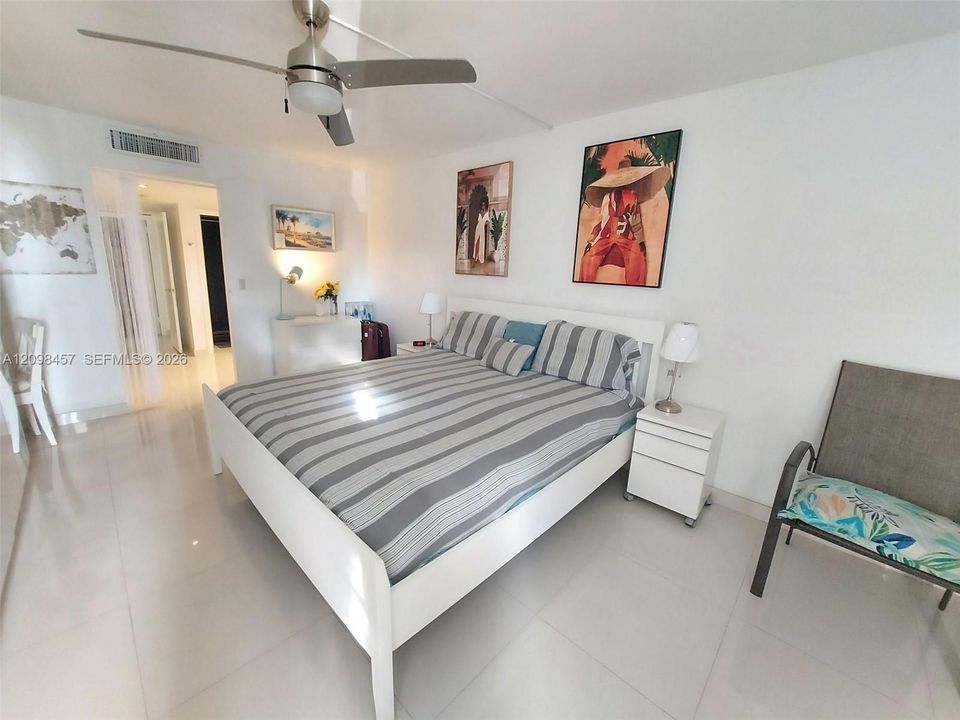 En Renta: $2,250 (1 camas, 1 baños, 913 Pies cuadrados)