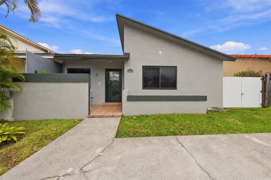 En Venta: $514,999 (3 camas, 2 baños, 1487 Pies cuadrados)