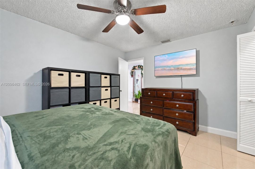En Venta: $514,999 (3 camas, 2 baños, 1487 Pies cuadrados)