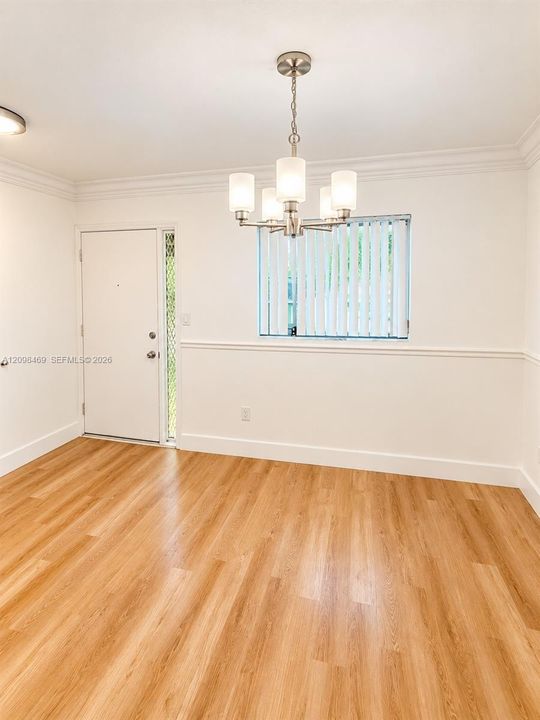 For Sale: $220,000 (2 beds, 2 baths, 1030 Square Feet)