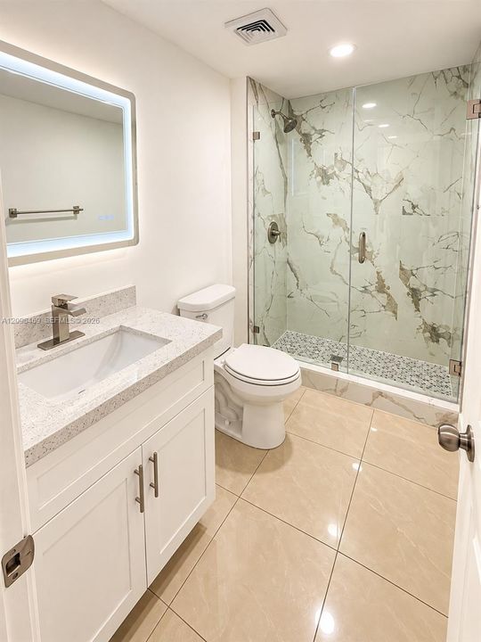 For Sale: $220,000 (2 beds, 2 baths, 1030 Square Feet)
