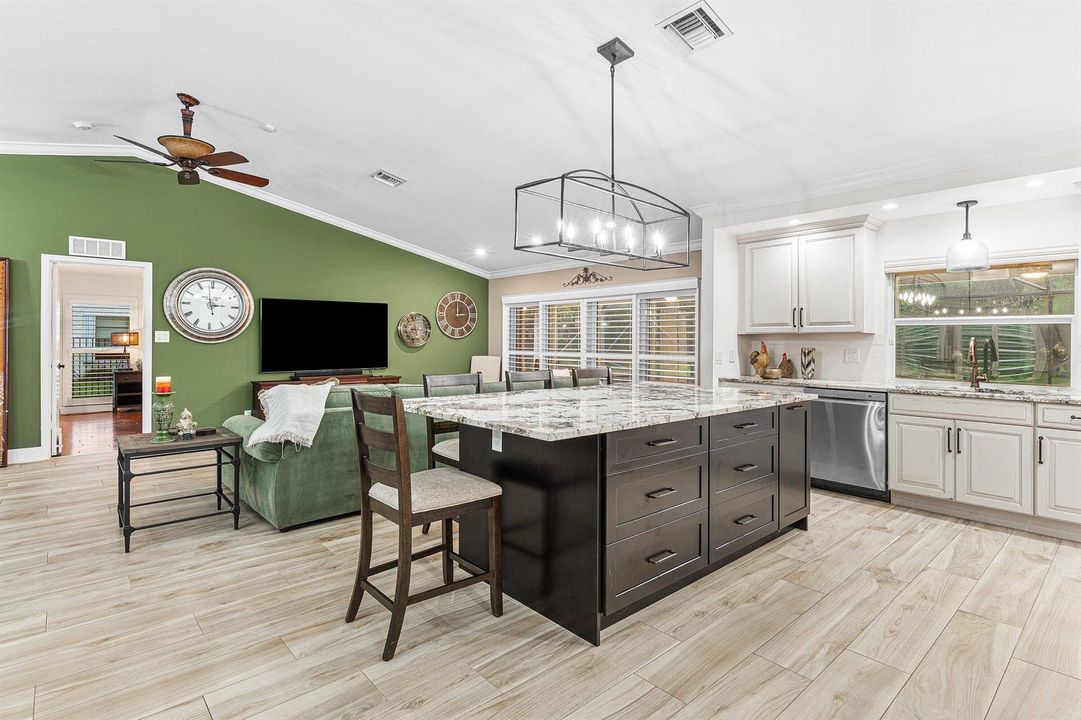 013-9077OldPineRoad-BocaRaton-FL-33428-S