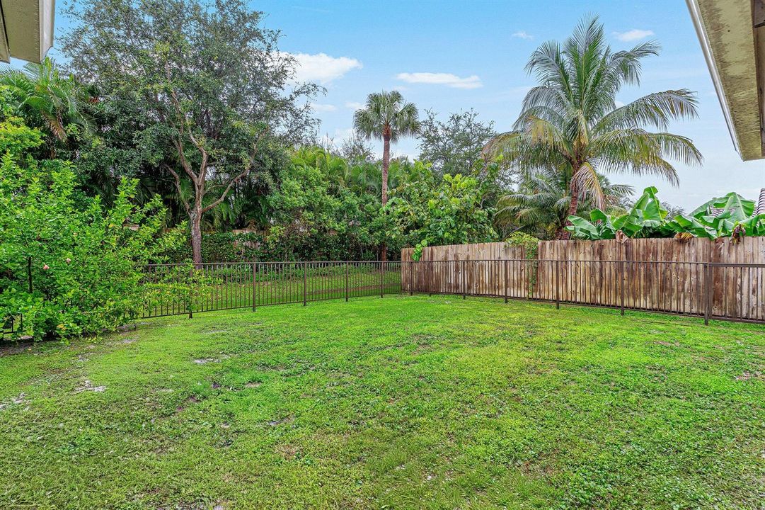 029-9077OldPineRoad-BocaRaton-FL-33428-S