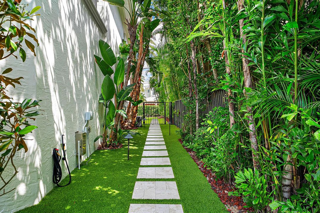 073-521NortheastSpanishTrail-BocaRaton-F