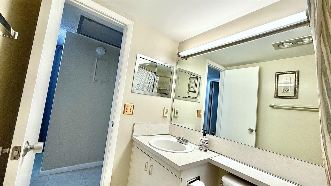 Main Bathroom