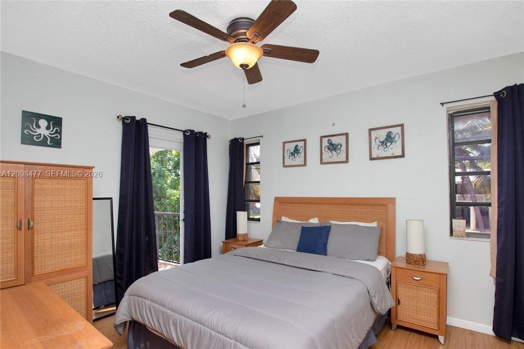 For Sale: $1,750,000 (5 beds, 3 baths, 1716 Square Feet)