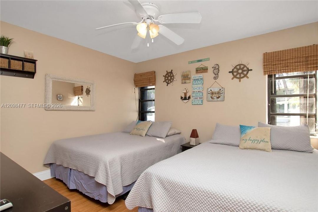 For Sale: $1,750,000 (5 beds, 3 baths, 1716 Square Feet)