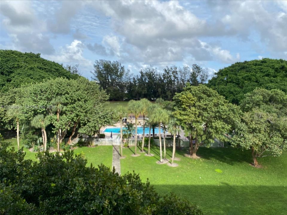 En Venta: $265,900 (3 camas, 2 baños, 1390 Pies cuadrados)