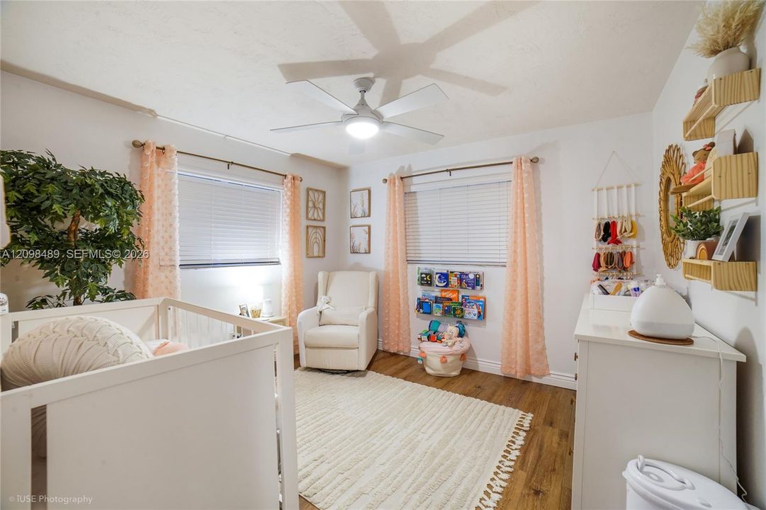 For Sale: $749,100 (3 beds, 2 baths, 1606 Square Feet)