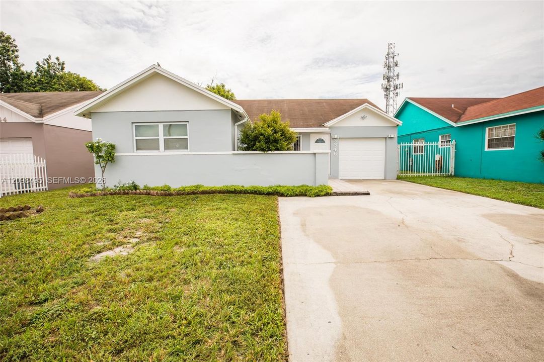 For Sale: $560,000 (3 beds, 2 baths, 1205 Square Feet)
