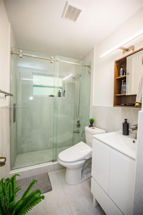 For Sale: $560,000 (3 beds, 2 baths, 1205 Square Feet)
