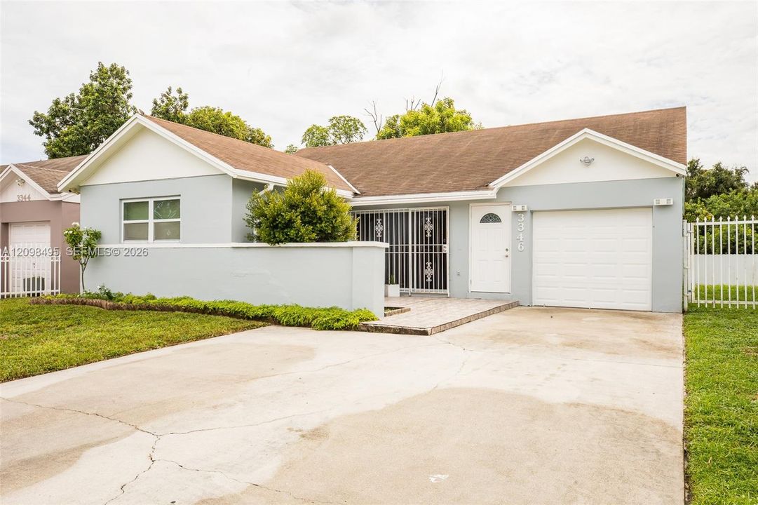 For Sale: $560,000 (3 beds, 2 baths, 1205 Square Feet)