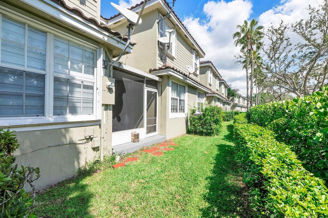 10588 Nw 56th Dr_041