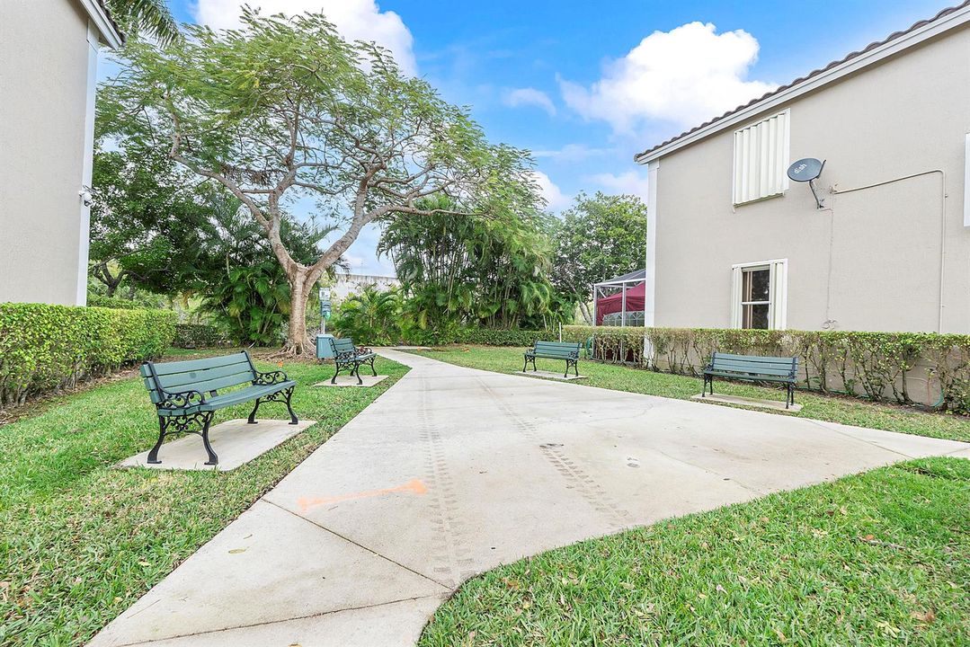 10569 Nw 56th Pl_045