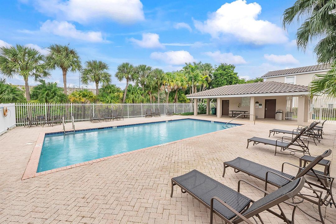10569 Nw 56th Pl_046