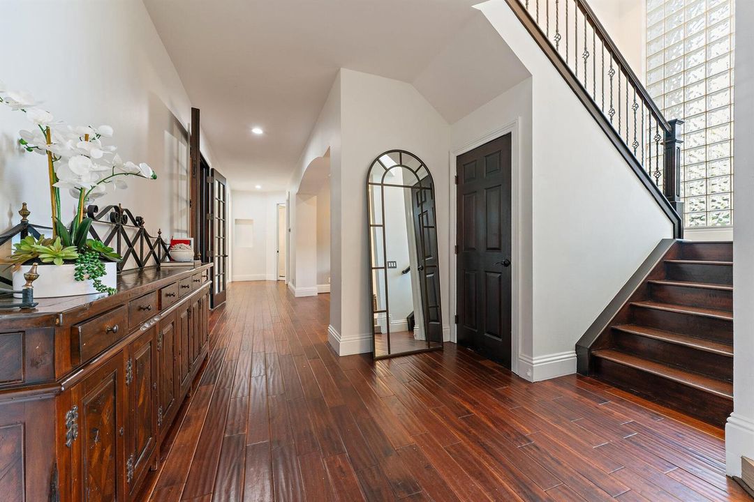 Formal Entry and Staircase