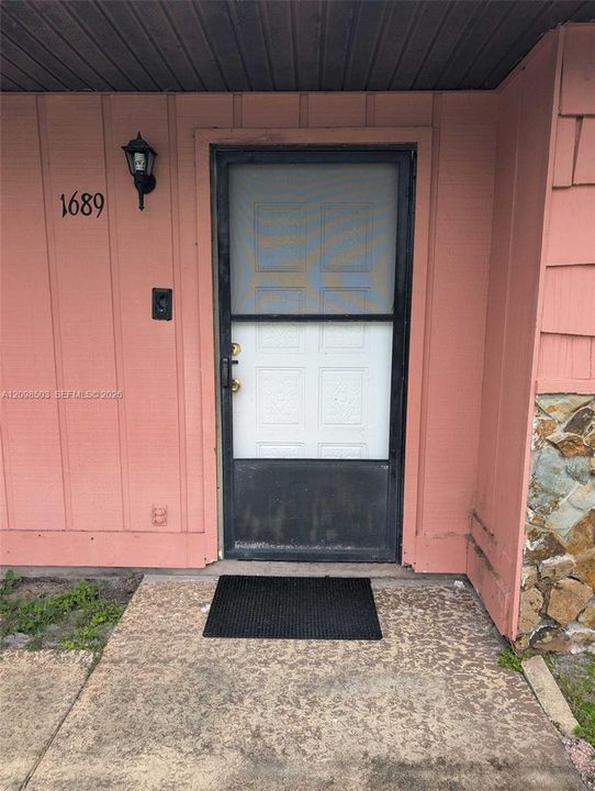 For Sale: $259,500 (3 beds, 2 baths, 1218 Square Feet)