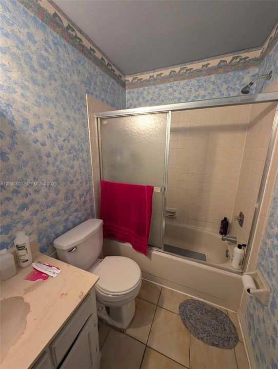 For Sale: $259,500 (3 beds, 2 baths, 1218 Square Feet)