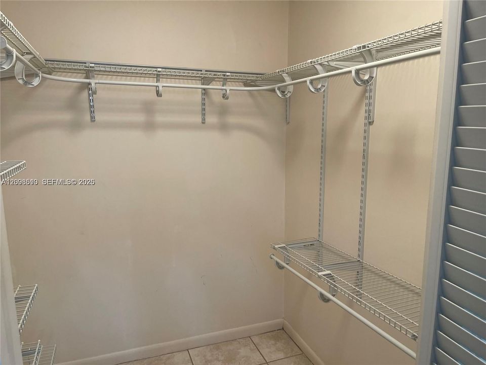 En Venta: $175,000 (2 camas, 2 baños, 1137 Pies cuadrados)