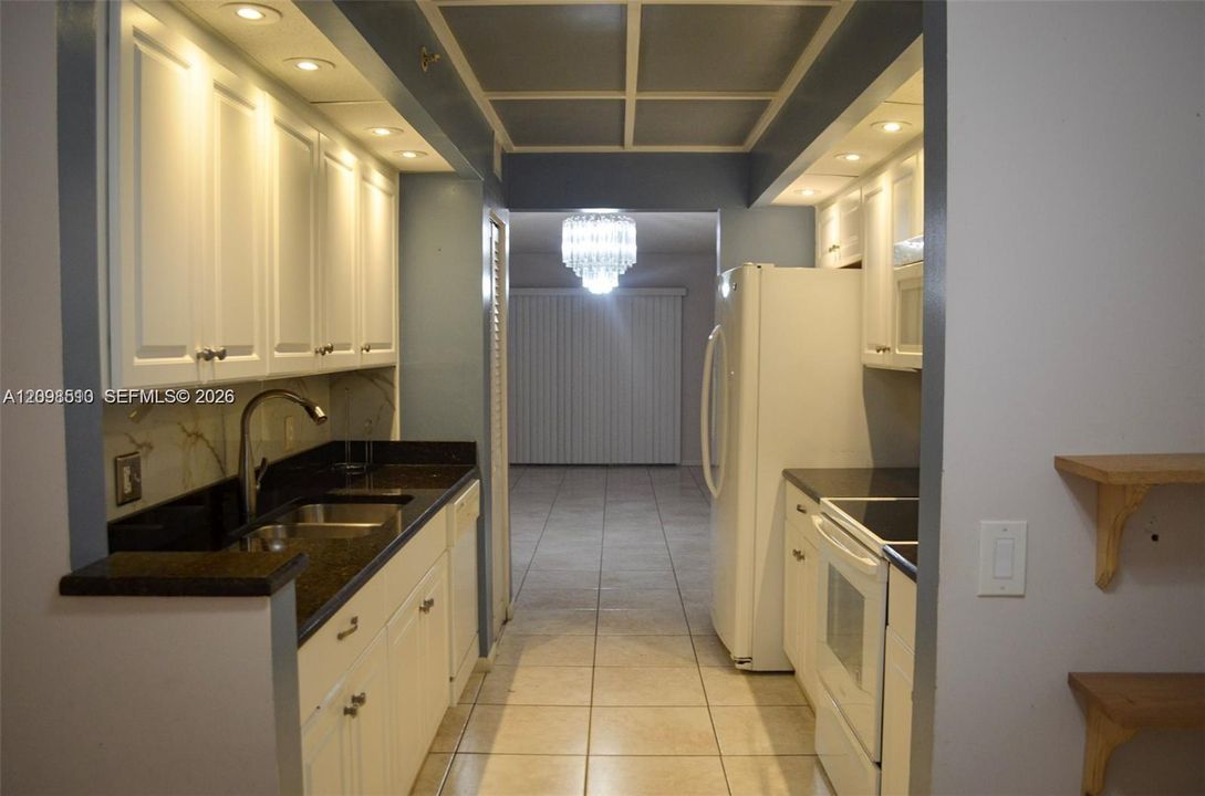 En Venta: $175,000 (2 camas, 2 baños, 1137 Pies cuadrados)