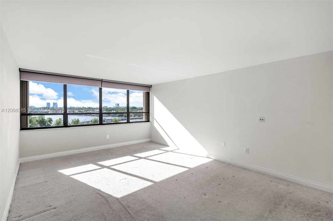 For Sale: $1,149,000 (2 beds, 2 baths, 1642 Square Feet)