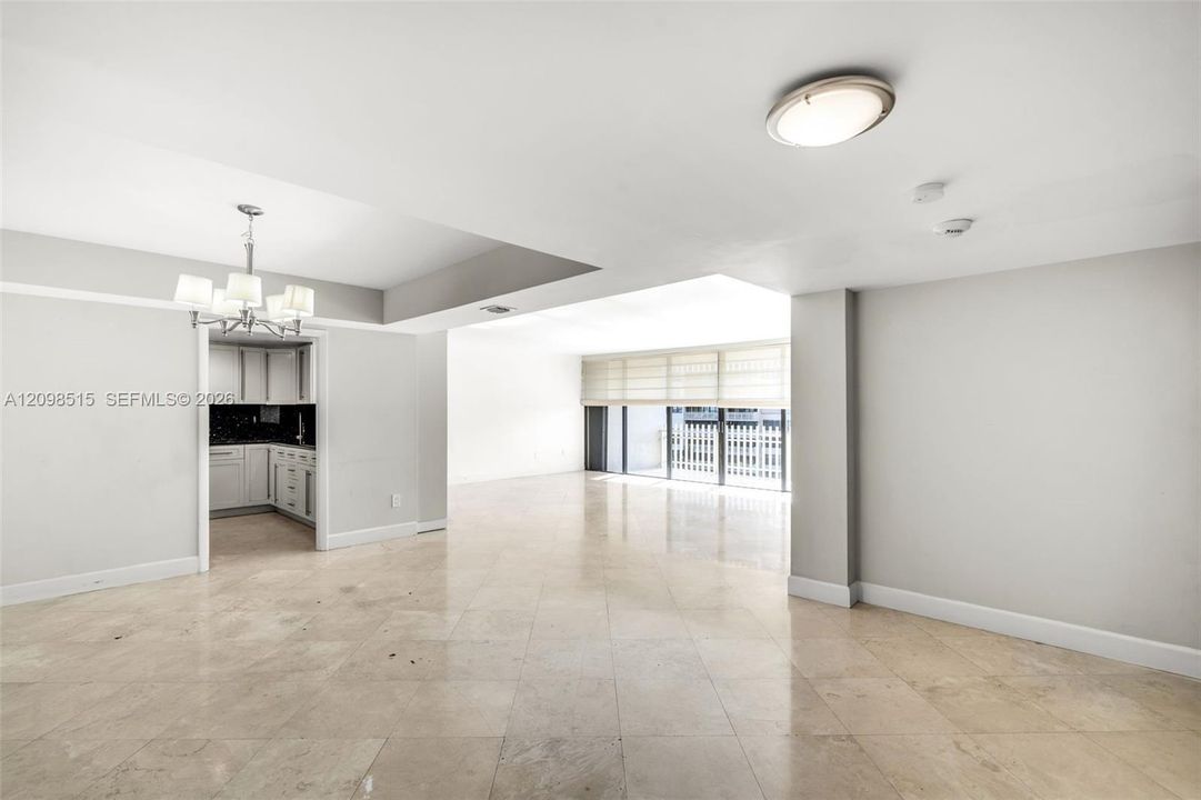 For Sale: $1,149,000 (2 beds, 2 baths, 1642 Square Feet)