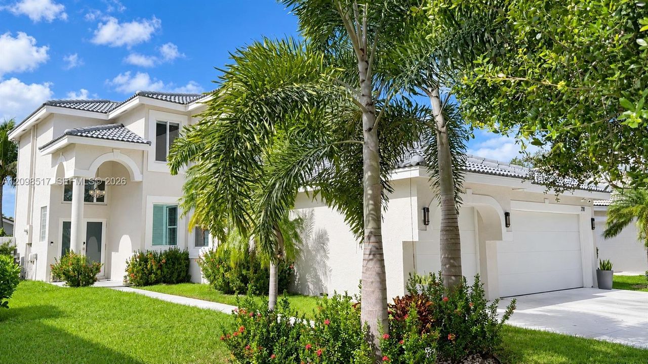 For Rent: $5,500 (5 beds, 3 baths, 2814 Square Feet)