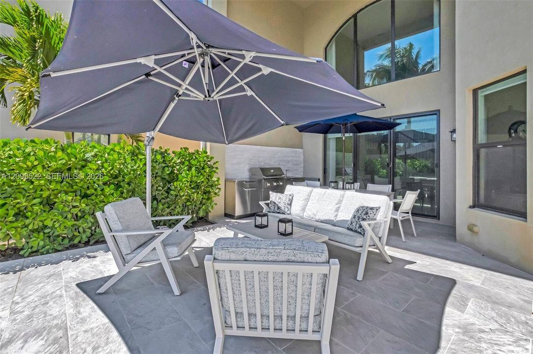 For Rent: $11,500 (4 beds, 4 baths, 3537 Square Feet)