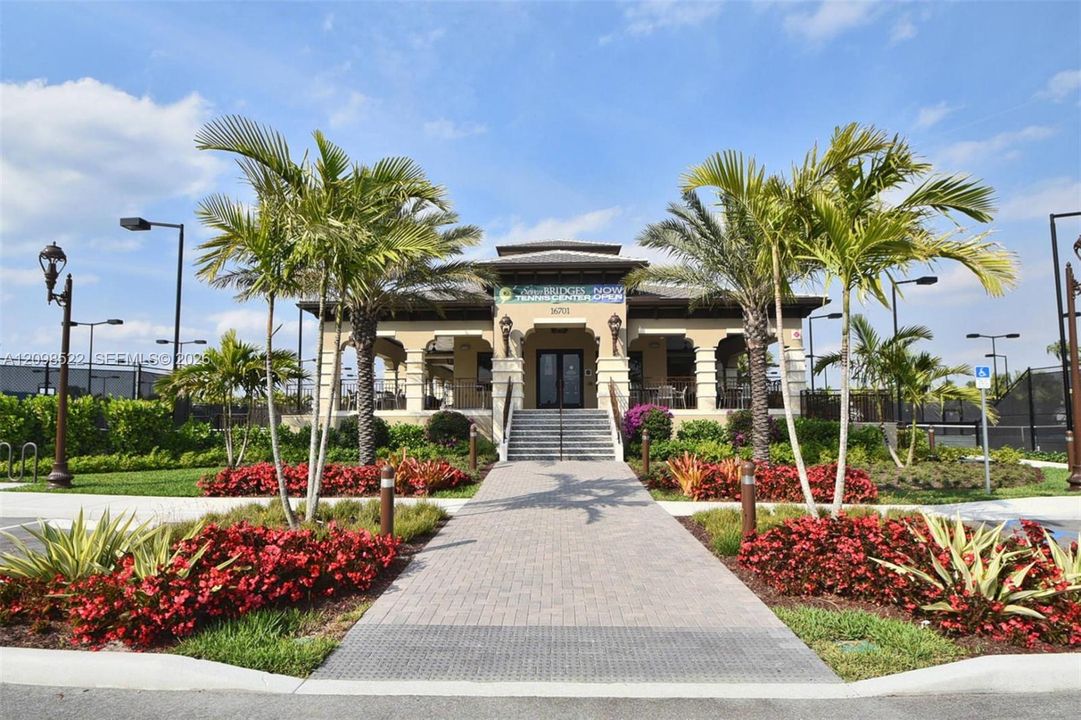 For Rent: $11,500 (4 beds, 4 baths, 3537 Square Feet)