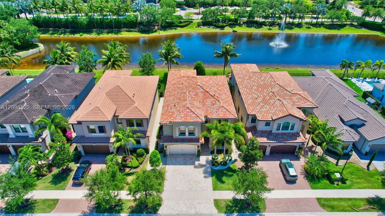 For Rent: $11,500 (4 beds, 4 baths, 3537 Square Feet)