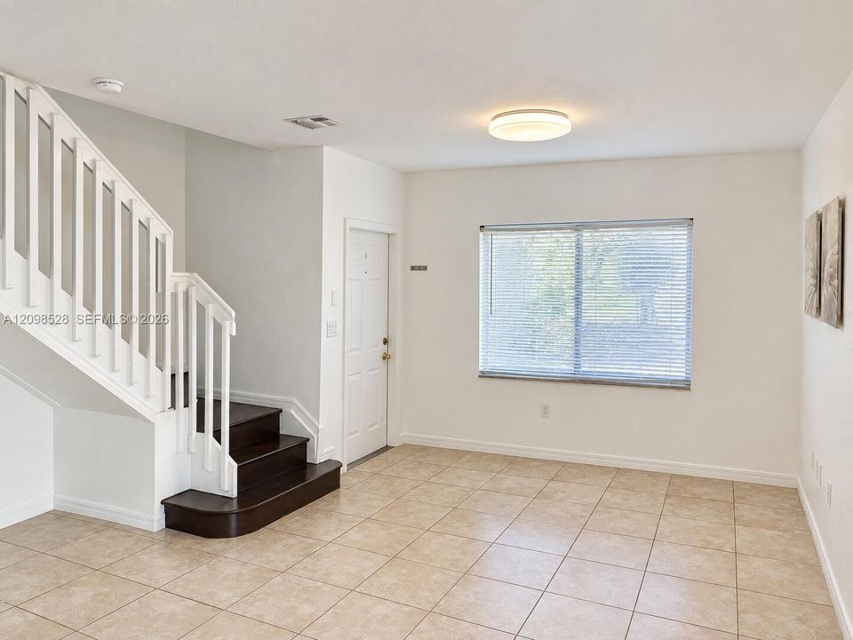 For Sale: $495,000 (4 beds, 3 baths, 1660 Square Feet)