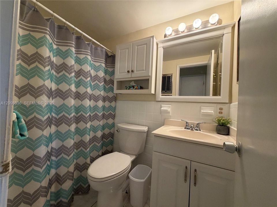 For Sale: $94,500 (1 beds, 1 baths, 600 Square Feet)