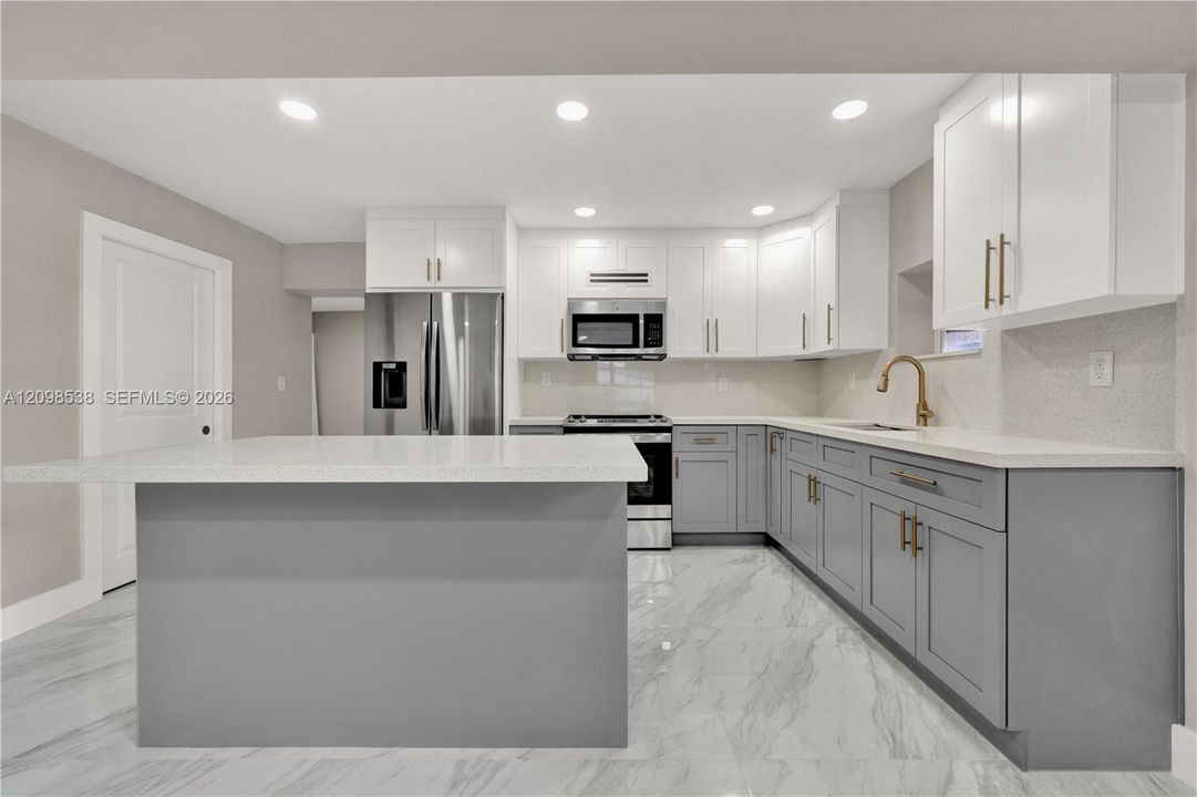 For Sale: $825,000 (4 beds, 3 baths, 2844 Square Feet)