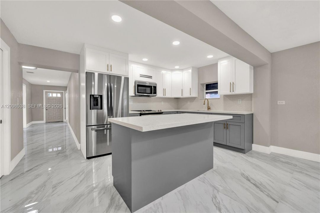 For Sale: $825,000 (4 beds, 3 baths, 2844 Square Feet)