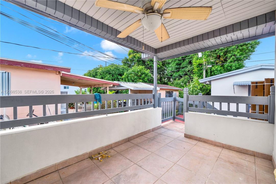 For Sale: $825,000 (4 beds, 3 baths, 2844 Square Feet)