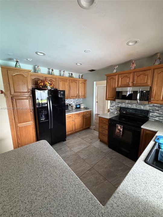 Active With Contract: $630,000 (3 beds, 2 baths, 2110 Square Feet)