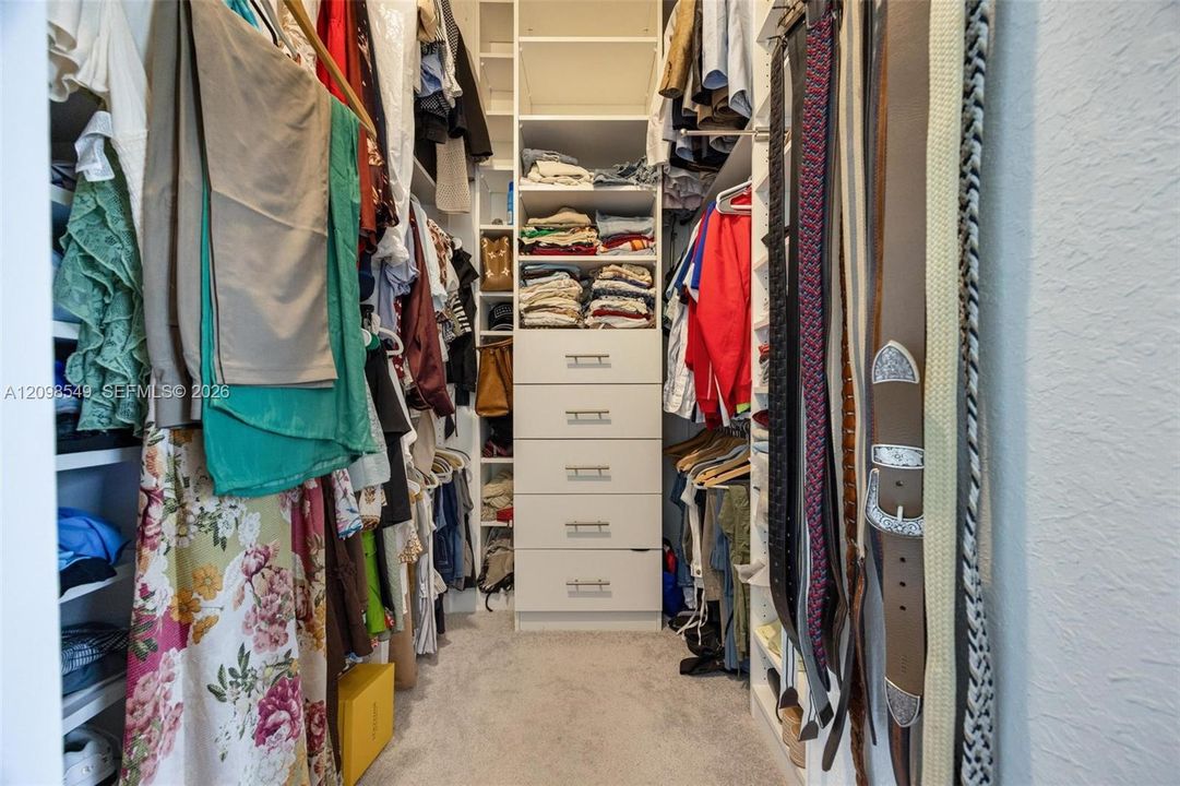 En Renta: $3,100 (4 camas, 3 baños, 1790 Pies cuadrados)