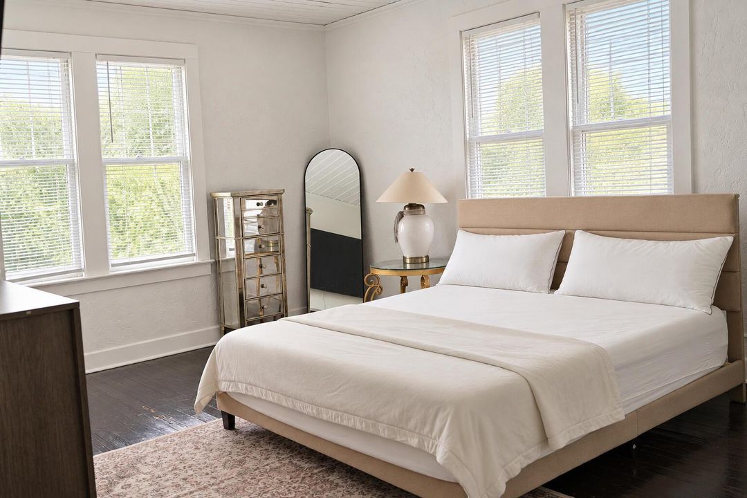 235GreenwoodDrive-Bedroom04-DSC07674